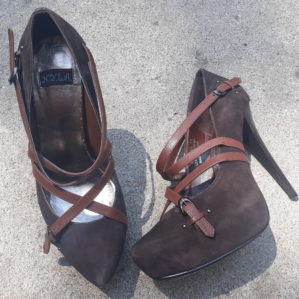 Jezebel NYLA brown strappy platform heels